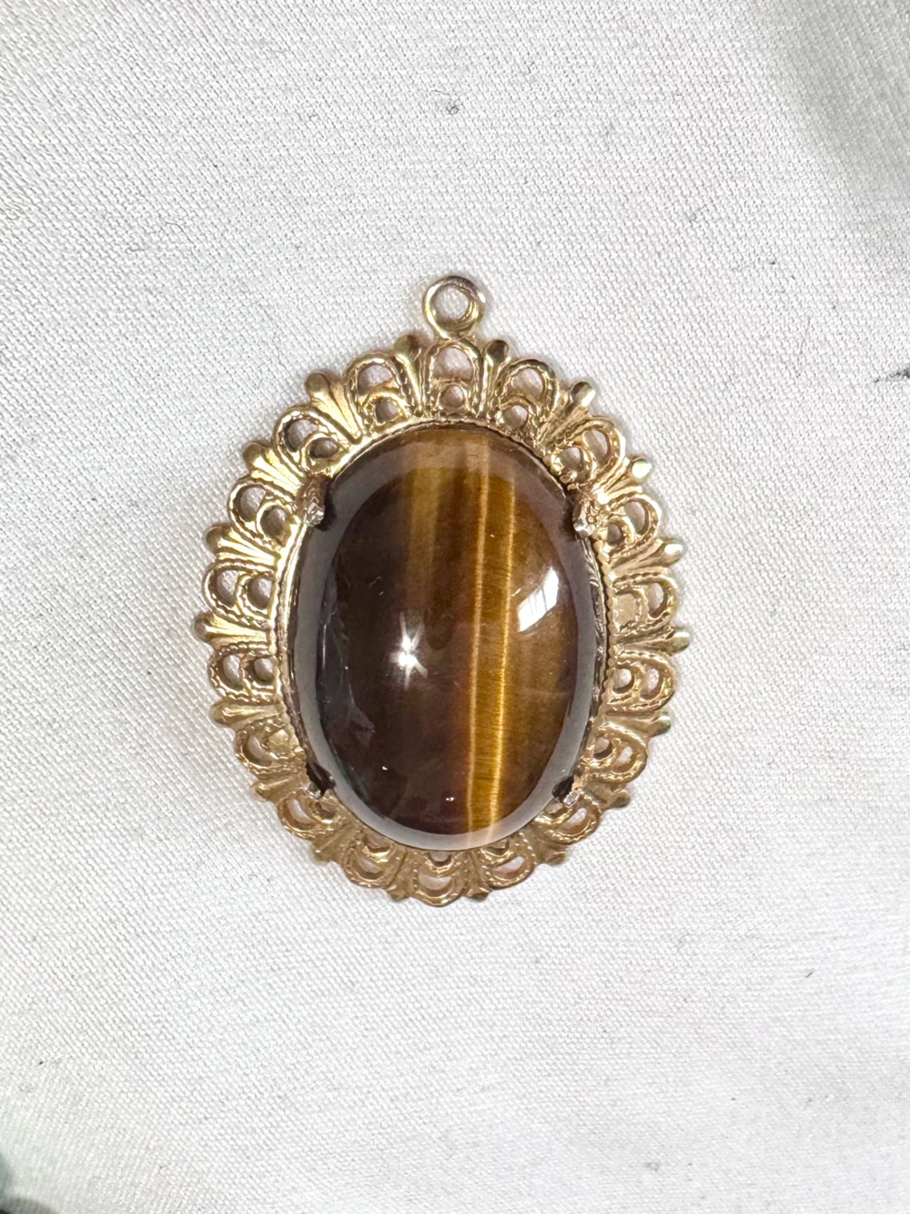 Tiger’s Eye Pendant Necklace
